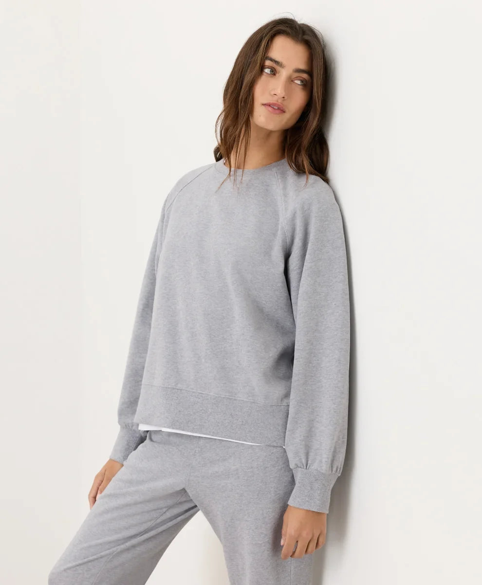 cloudknit raglan crew