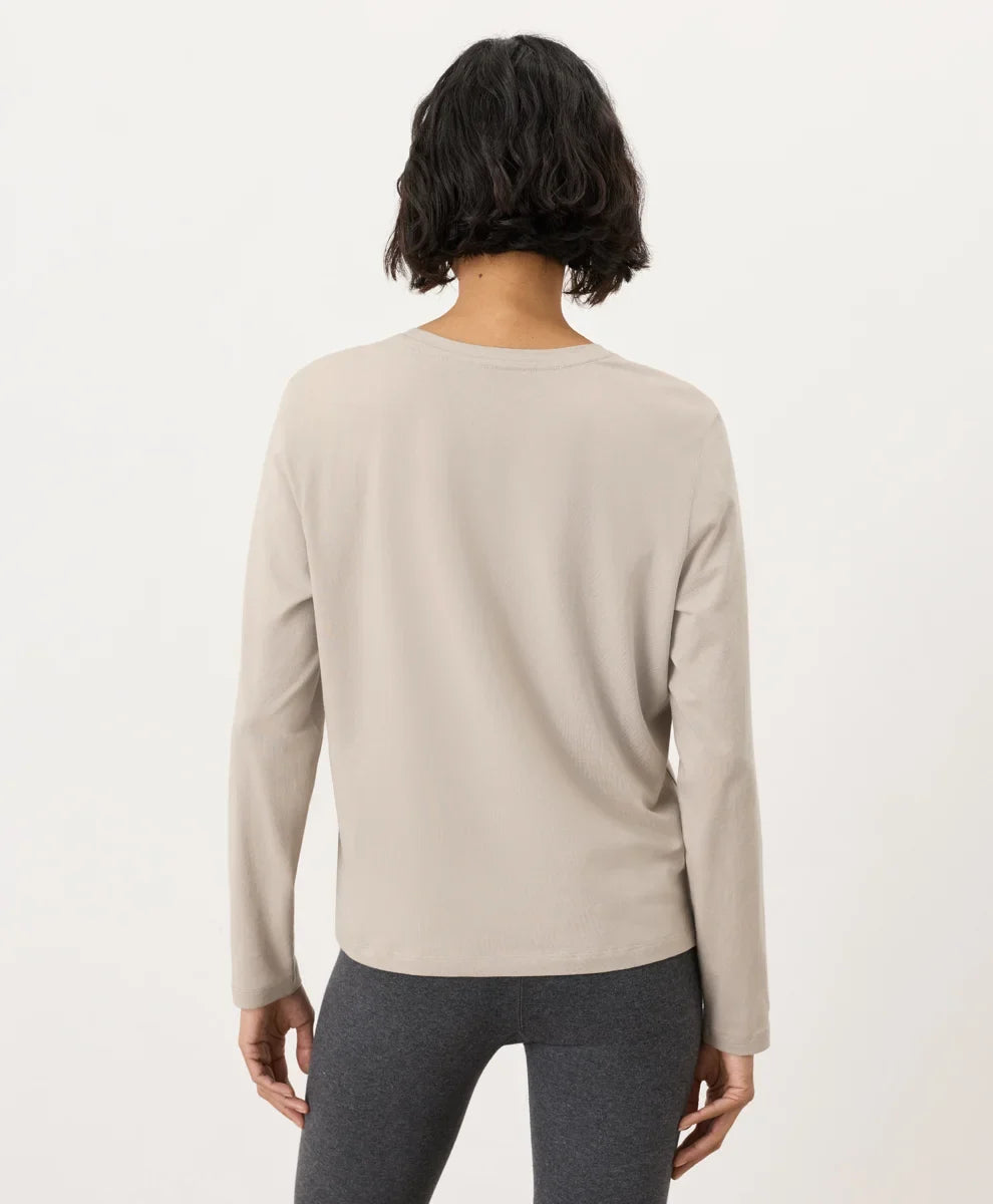 luxe essential crewneck long sleeve tee