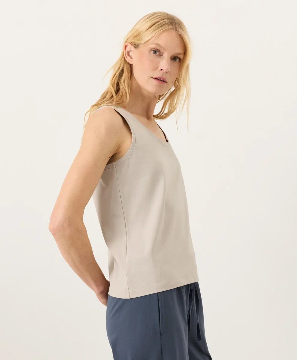 luxe essential scoop neck tank