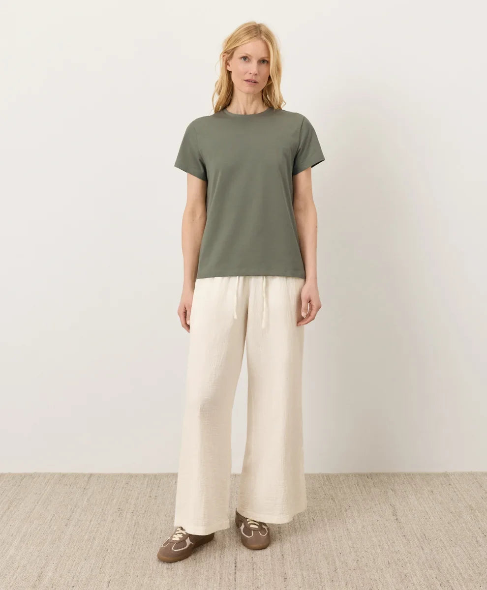 luxe essential crewneck tee