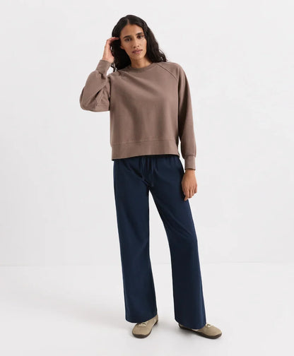 cloudknit raglan crew