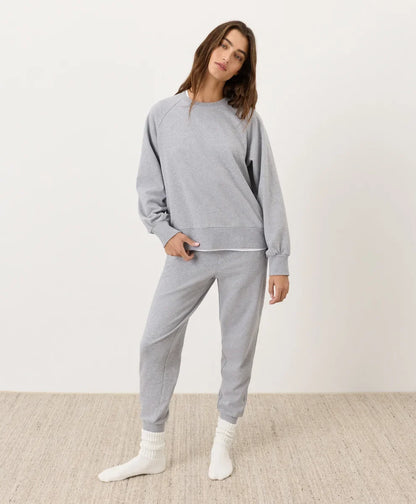cloudknit raglan crew