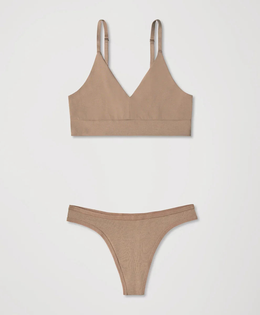 everyday barely there set