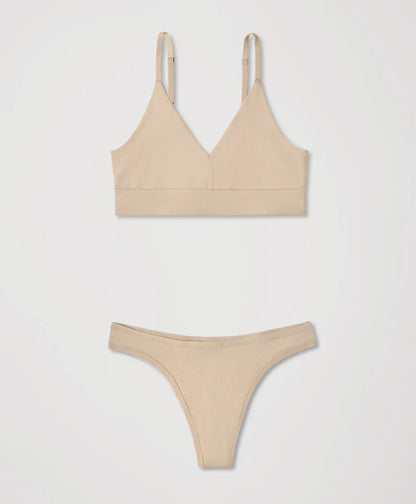 everyday barely there set
