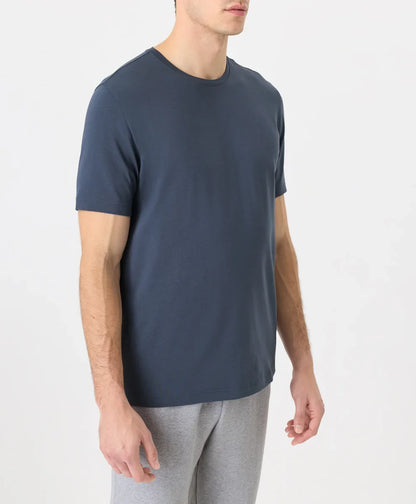 luxe essential classic fit crewneck tee