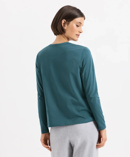 luxe essential crewneck long sleeve tee