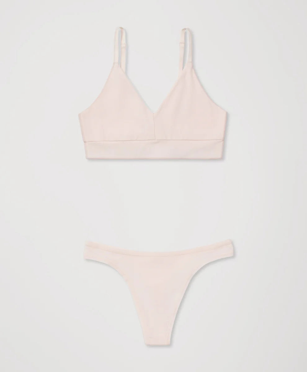 everyday barely there set