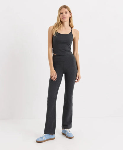 on the go-to contour bootcut legging