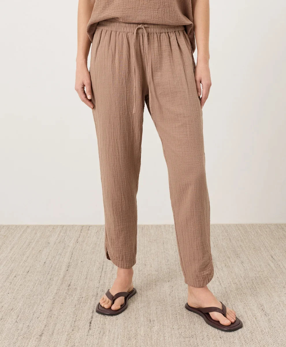 coastal double gauze tapered pull-on pant
