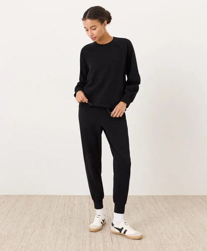 cloudknit raglan crew