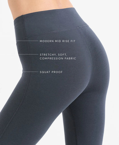 on the go-to contour bootcut legging