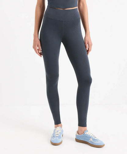 on the go-to legging