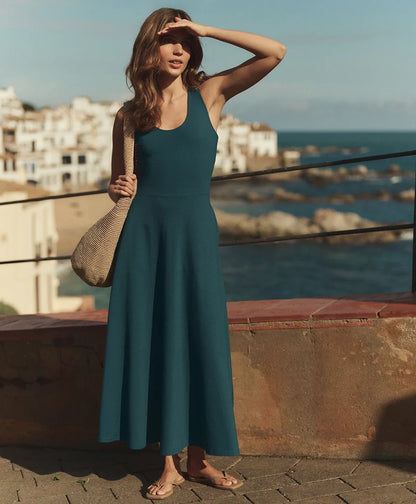 fit & flare open back maxi dress