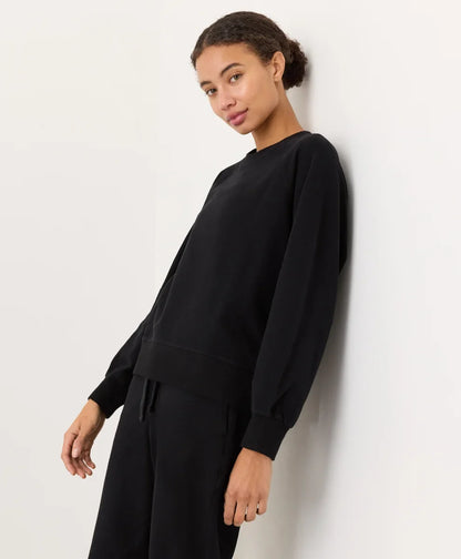 cloudknit raglan crew