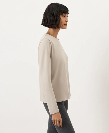 luxe essential crewneck long sleeve tee