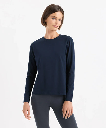 luxe essential crewneck long sleeve tee