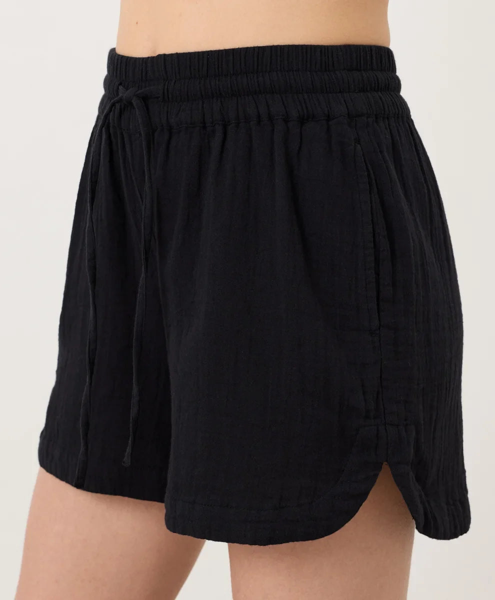 clearance coastal double gauze curved hem short