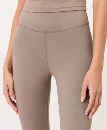 on the go-to cropped legging