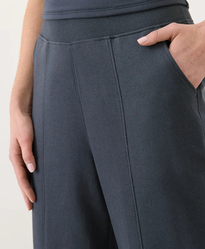 clearance airplane pintuck wide leg pant