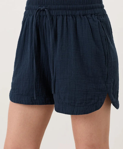clearance coastal double gauze curved hem short