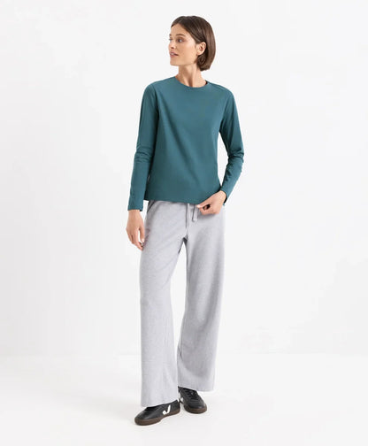 luxe essential crewneck long sleeve tee