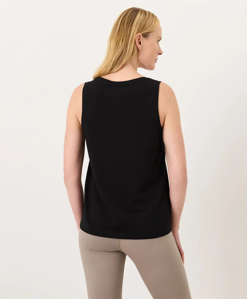 luxe essential scoop neck tank