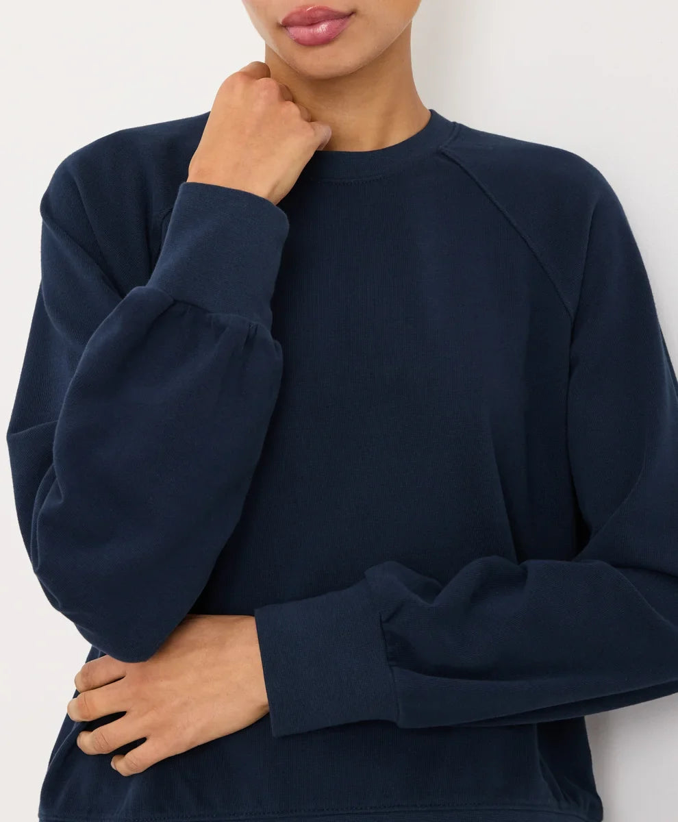 cloudknit raglan crew