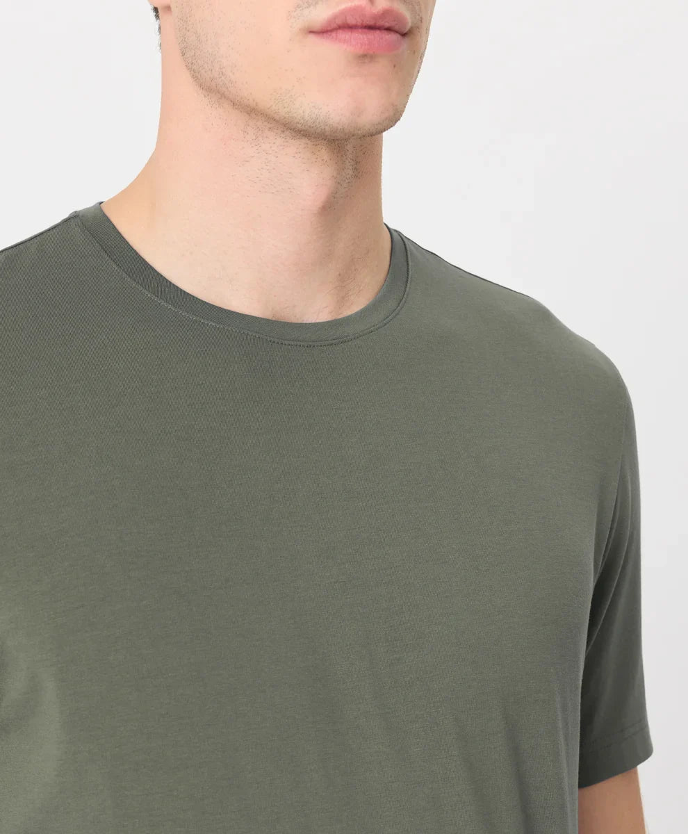 luxe essential classic fit crewneck tee