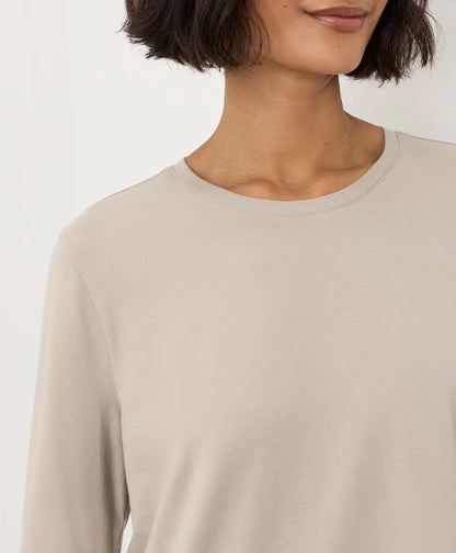 luxe essential crewneck long sleeve tee