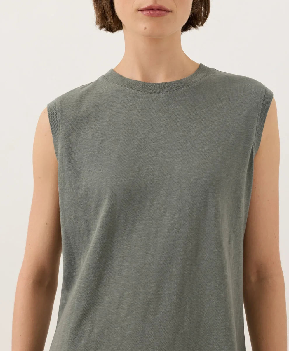 soft-slub essential easy muscle tee dress