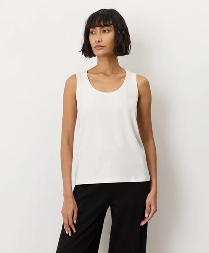 luxe essential scoop neck tank