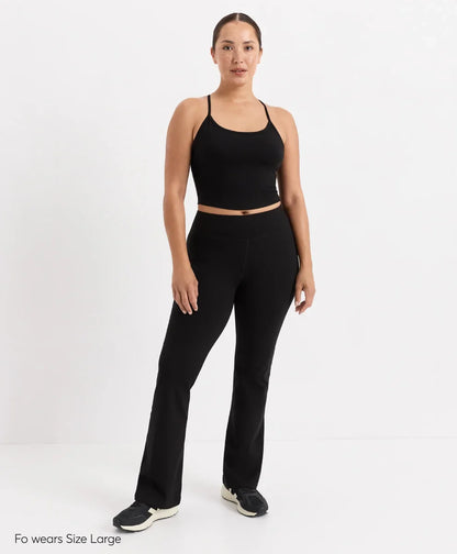 on the go-to contour bootcut legging