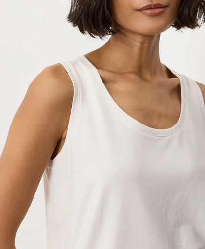luxe essential scoop neck tank