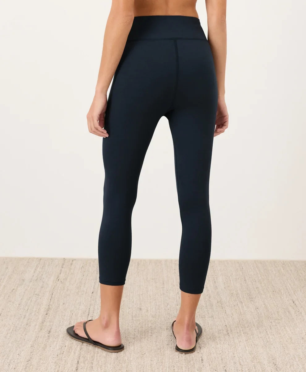 clearance on the go-to cropped legging