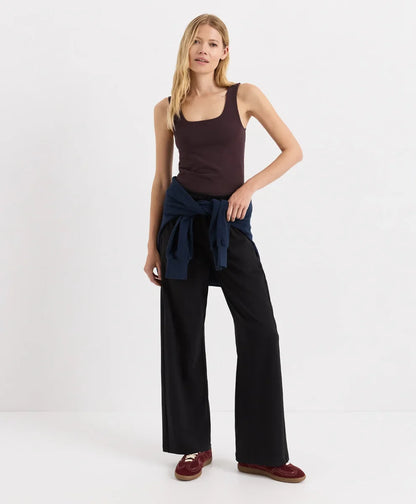 on the go-to square neck tank