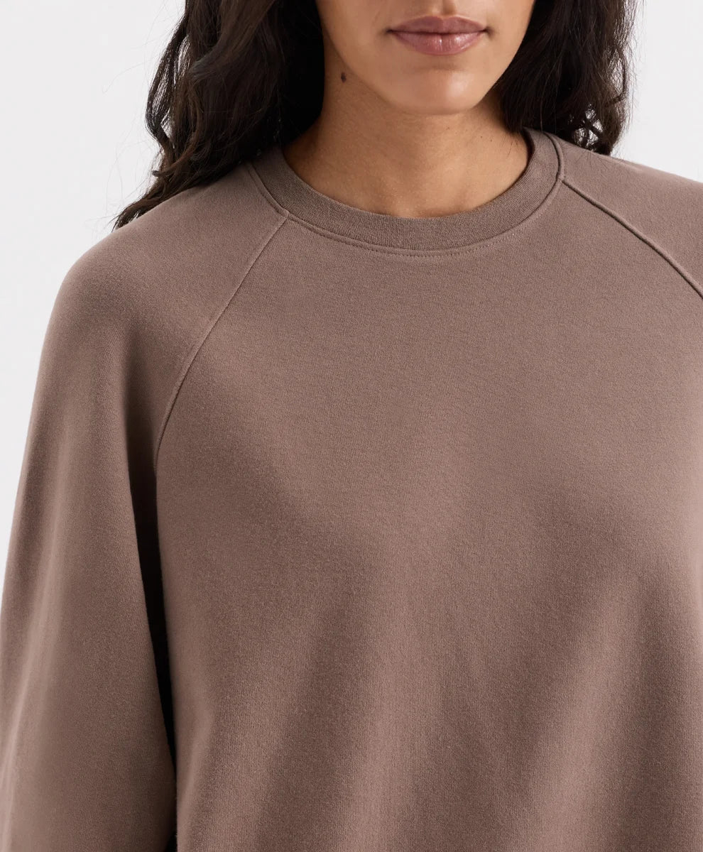 cloudknit raglan crew